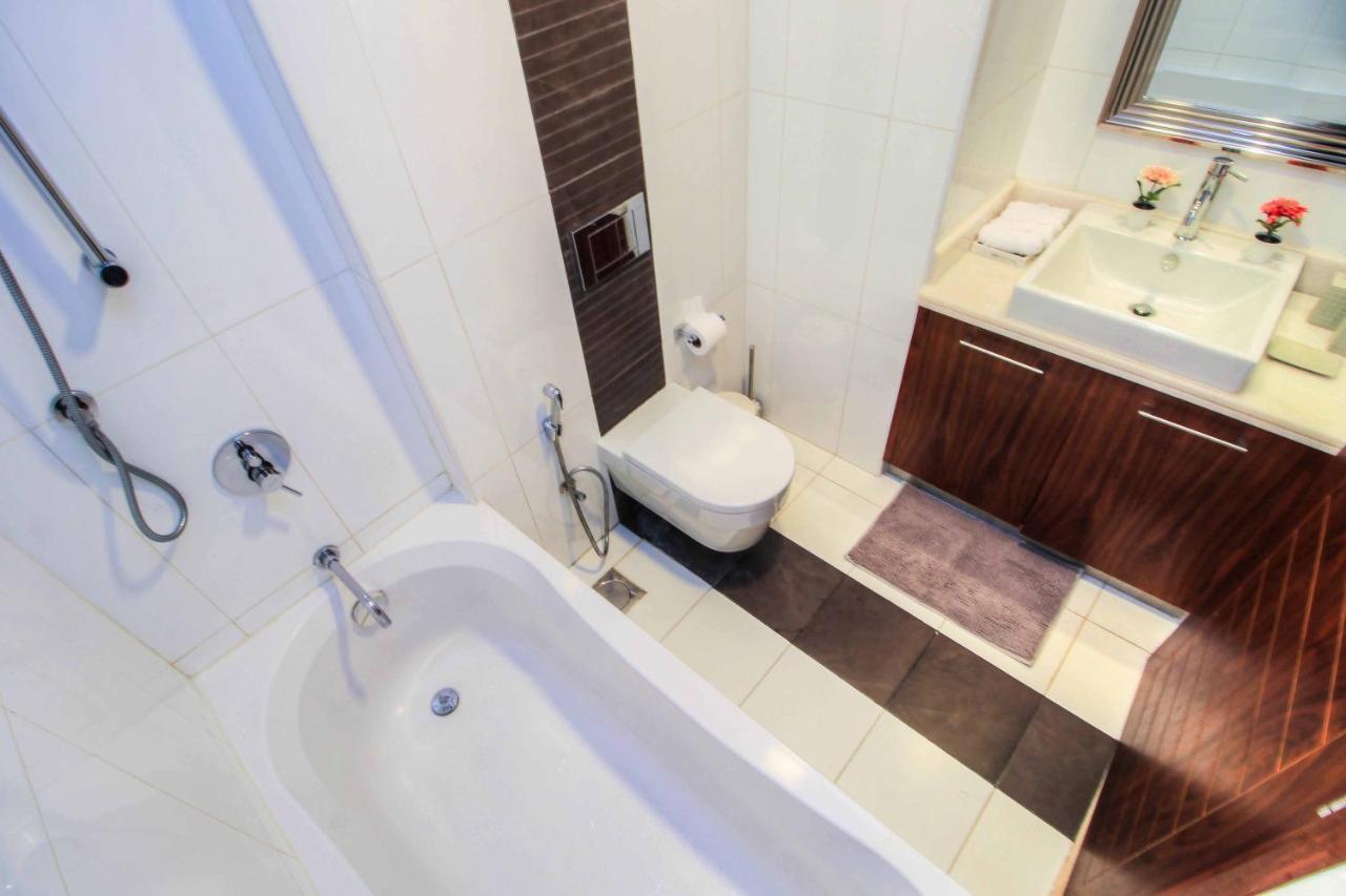 Durrani Homes - Luxurious Studio Near Dubai Mall With Pool View Exteriör bild